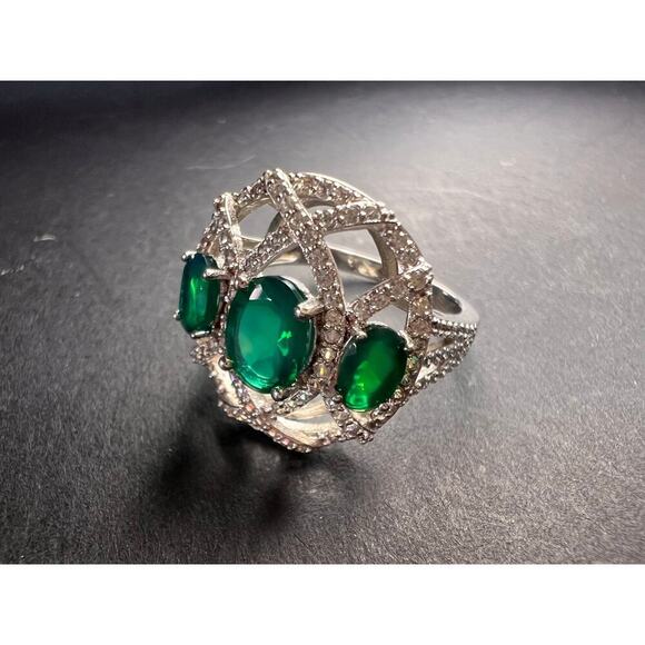 Synthetic emerald CZ sterling silver cocktail ring size 9 - Picture 12 of 15